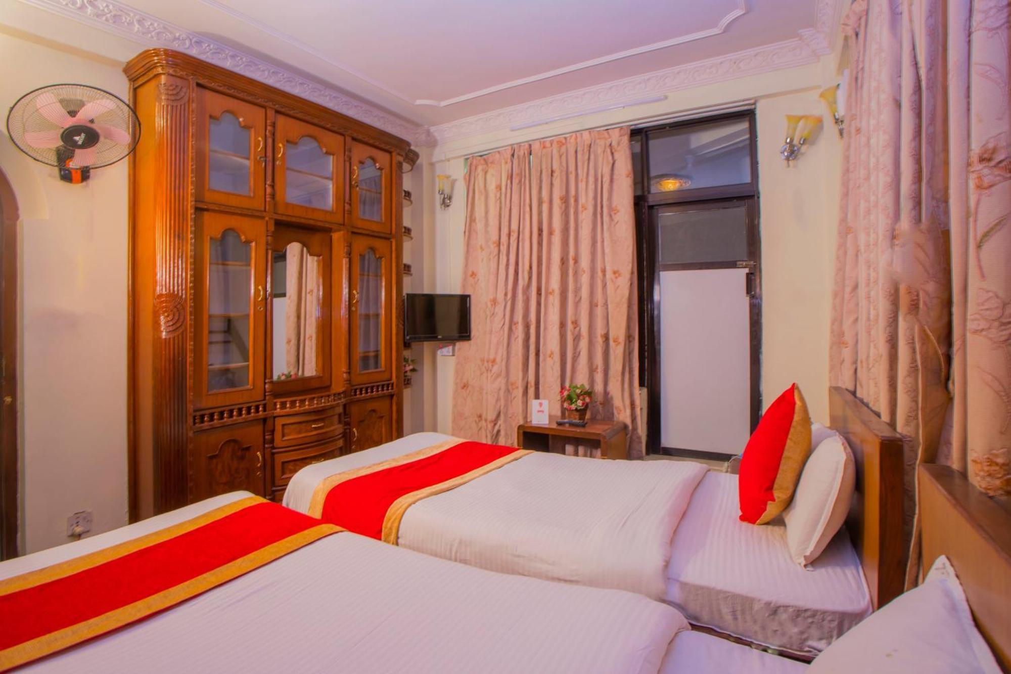 Oyo 232 Hotel Titanic Pvt Ltd Balaju Exterior photo